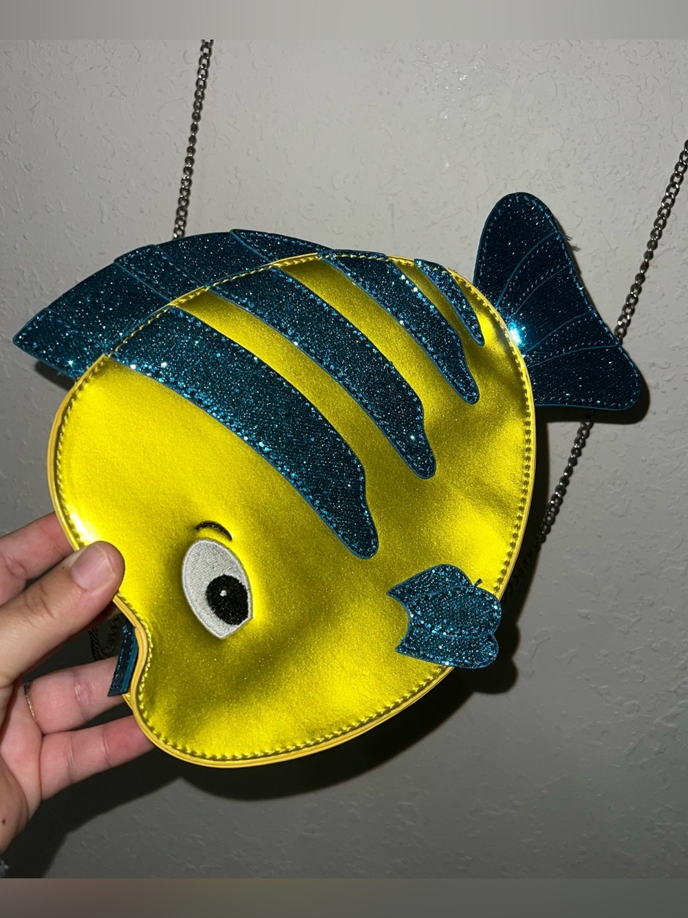 Danielle Nicole x Disney
Flounder Crossbody Purse.